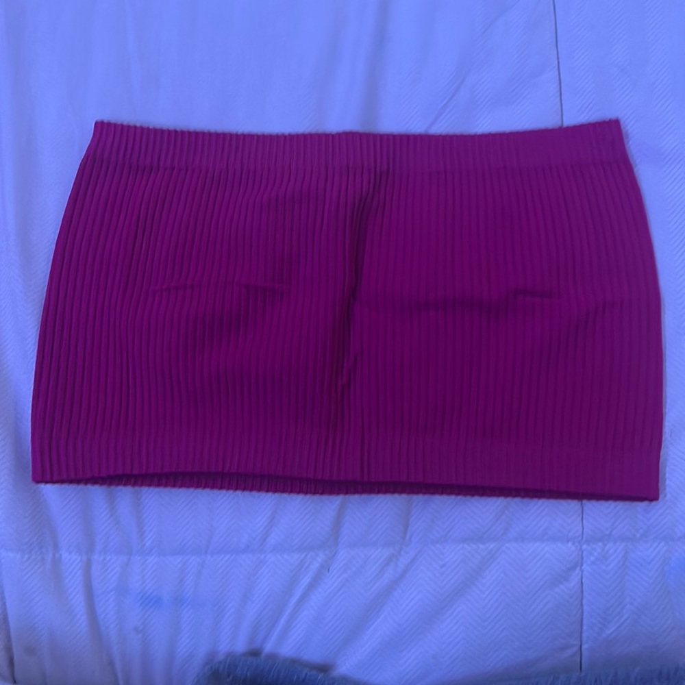 pink tube top